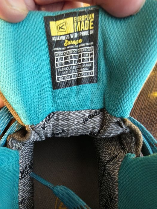 Bocanci drumeție KEEN Hiking/Waterproof, Nou cu etichetă,  Femei 37,5