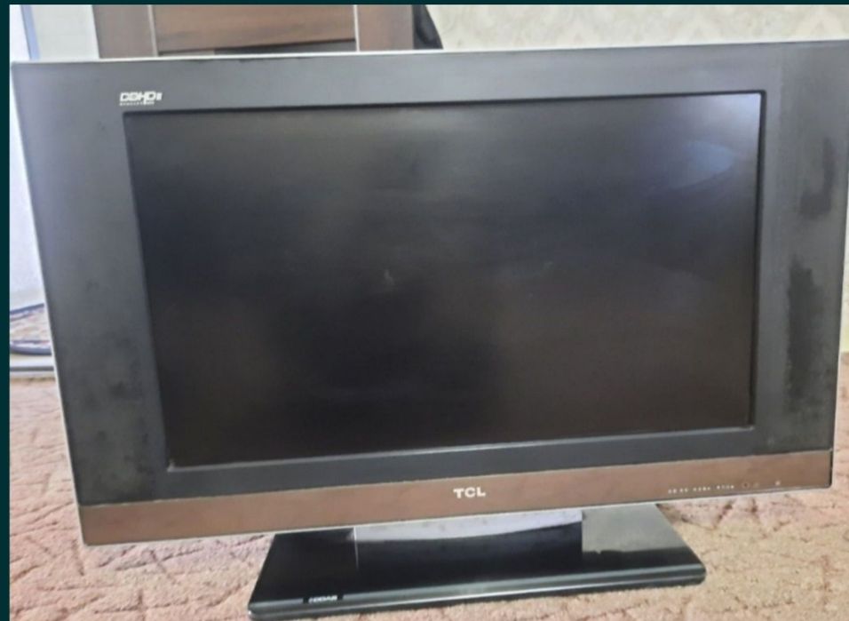 Срочна продам телевизор