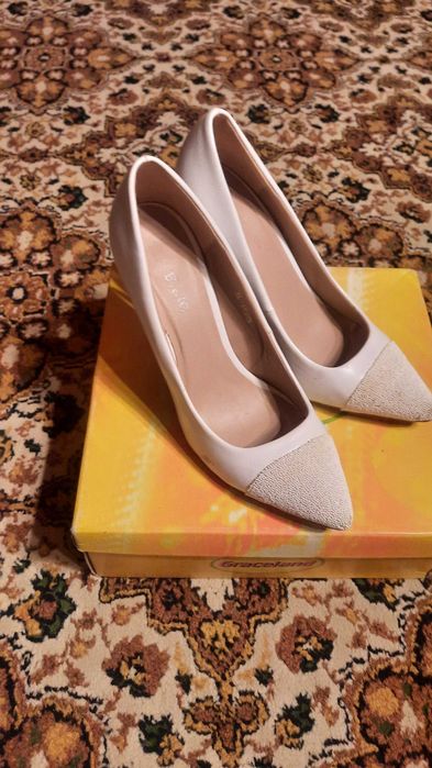 Дамски обувки 38 номер