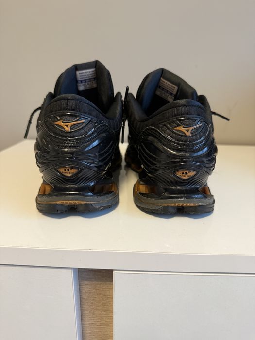 Mizuno Wave Prophecy 40