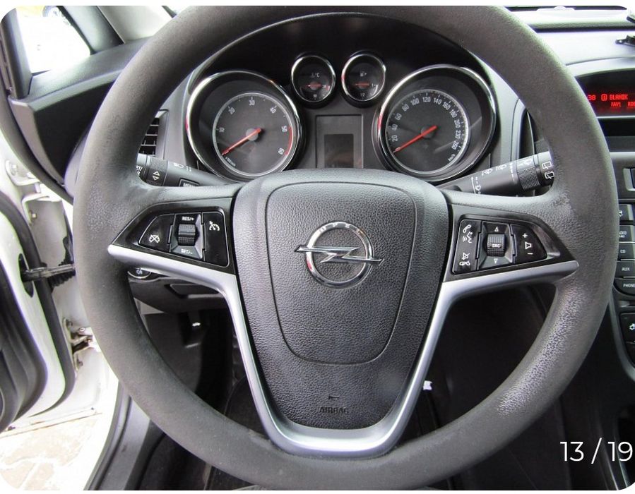 OPEL Astra 2011 — imagine 5