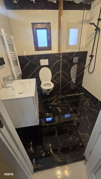Apartament in casă