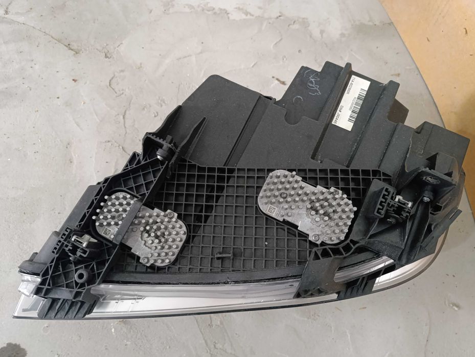 Дясен фар за Bmw X5 F15