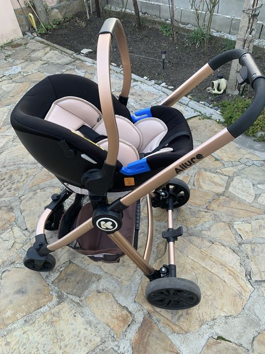 детска количка и кошче за автомобил