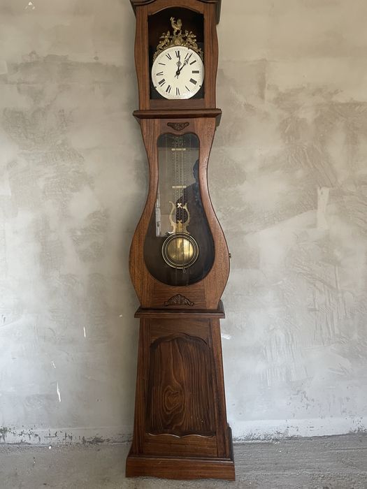 Ceas de perete cu pendula in stil de vioara