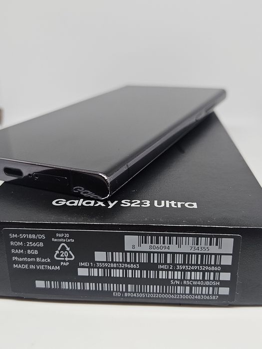 Samsung Galaxy S23 Ultra  5G  256Gb/8Ram Black + Кейсове