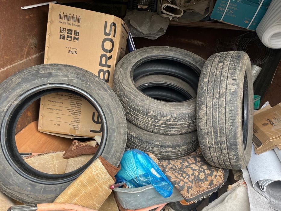 Срочно Продам летние шины