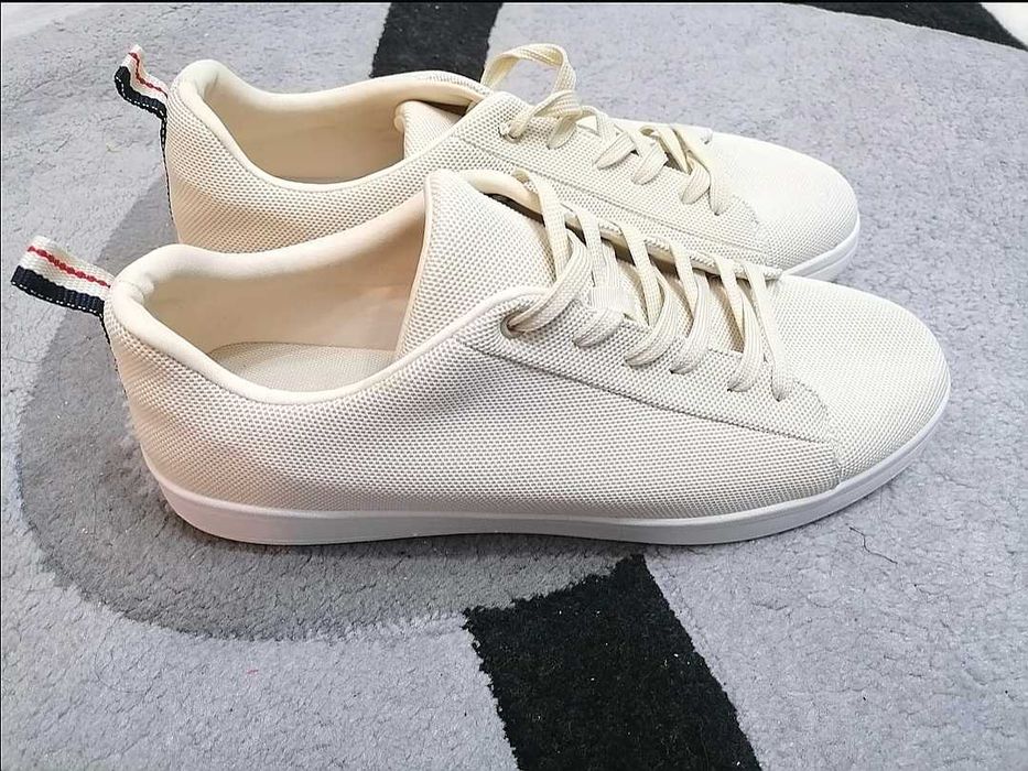 Маратонки, 45 Номер