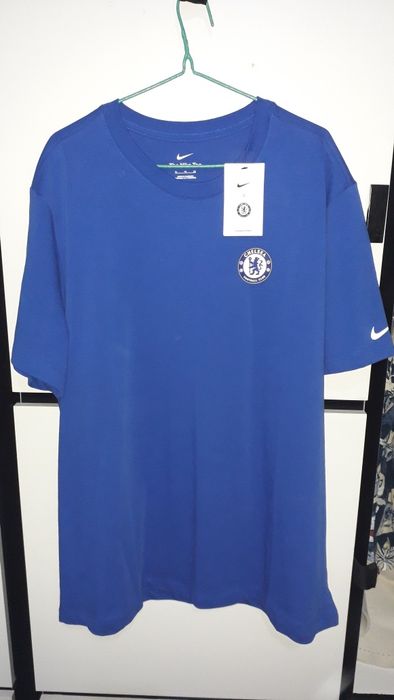 Tricou barbatesc