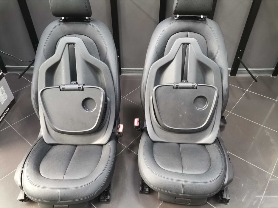 Черен Кожен Салон Dakota BMW 2 F45 F46 Седлаки + Тапицерия + Конзола