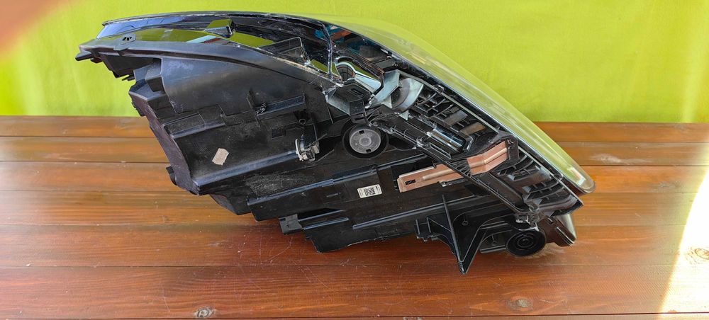 Фар за BMW 1 F40 Full Adaptive LED / БМВ 1 Ф40 адаптив лед