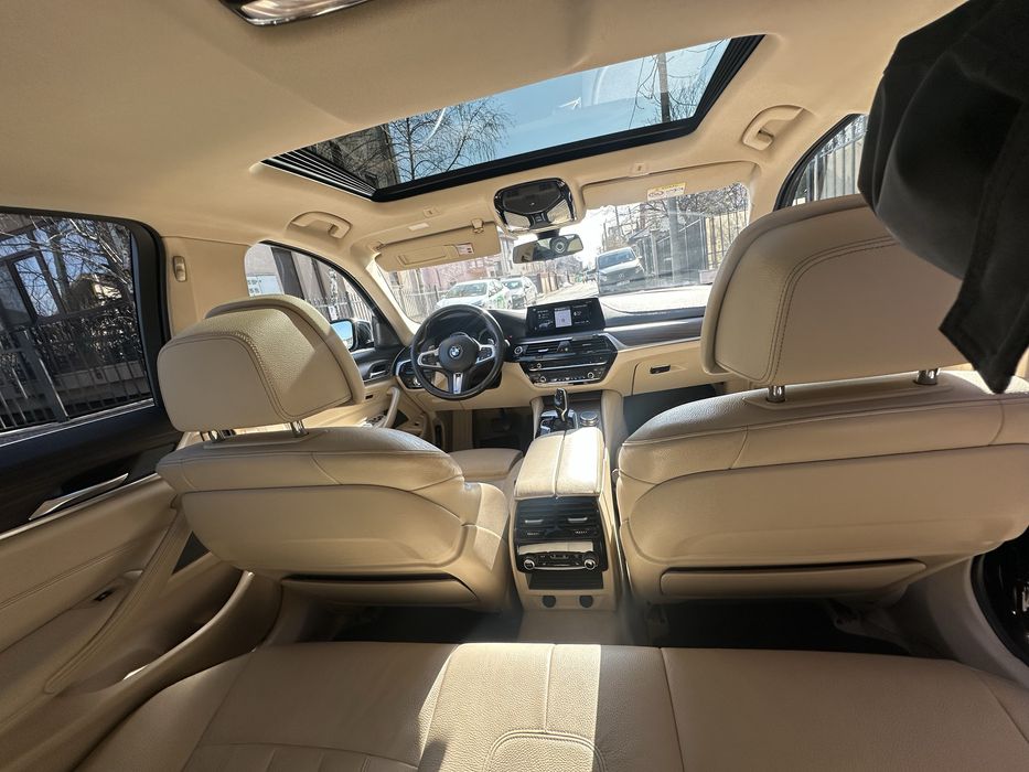 BMW 530dX G30 Seria 5 Luxury Line