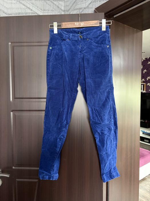 Дамски дънки различни цветове и размери