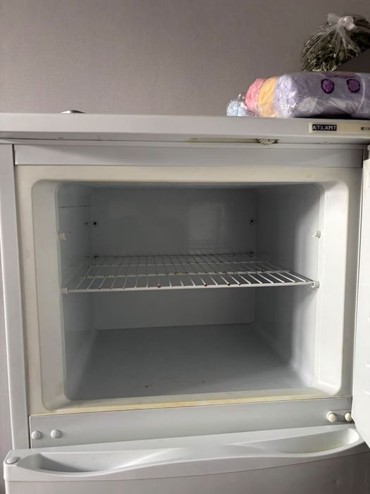 Продам холодильник срочно!