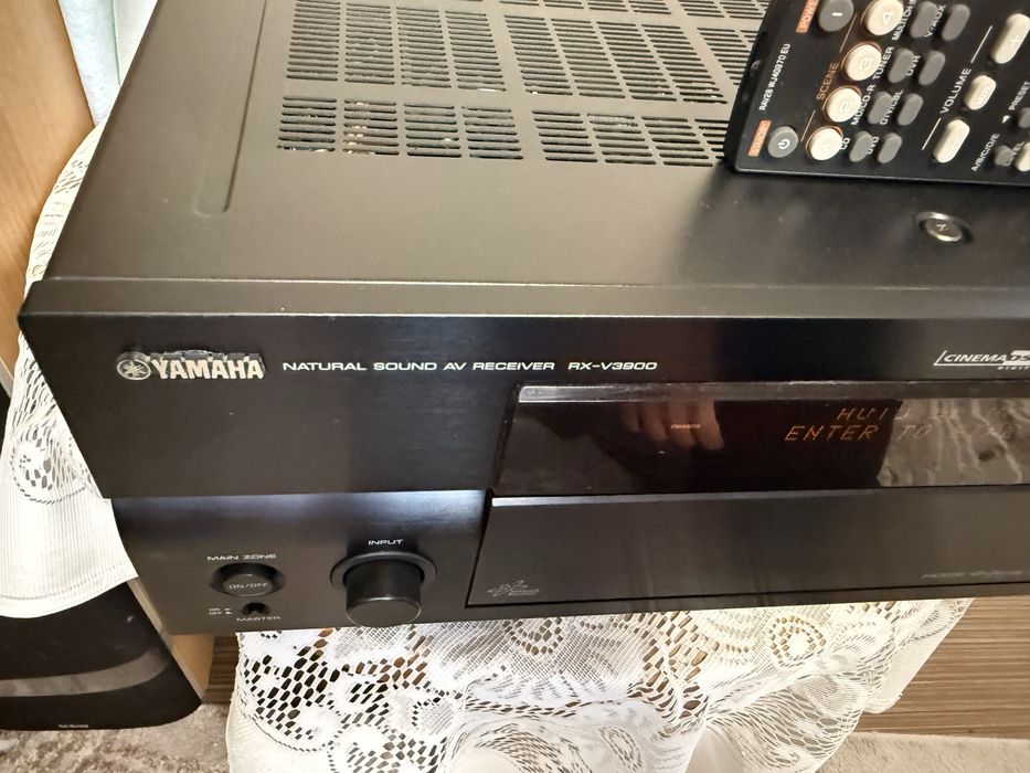 Yamaha RX-V3900