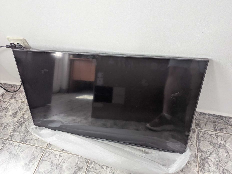 Televizor TCL, Samsung, LG, Nei, Schneider, Vortex - ecran spart