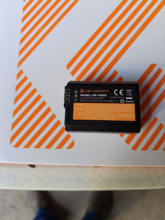 K-F CONCEPT Model NP-FW50 Încărcător +3Acumulatori