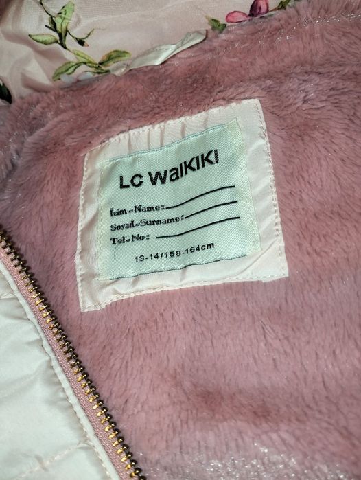 Продам детские куртки на девочку до 14 лет.