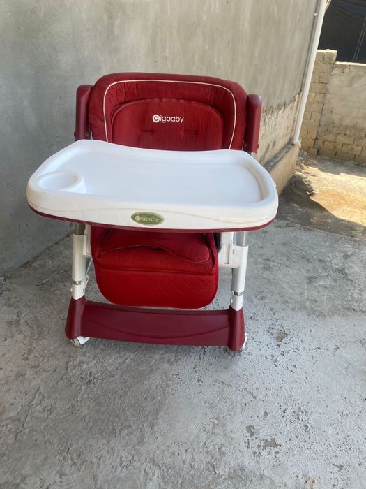 Детский стульчик для кормления