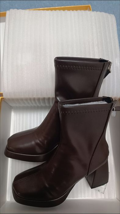 Продам новые сапожки