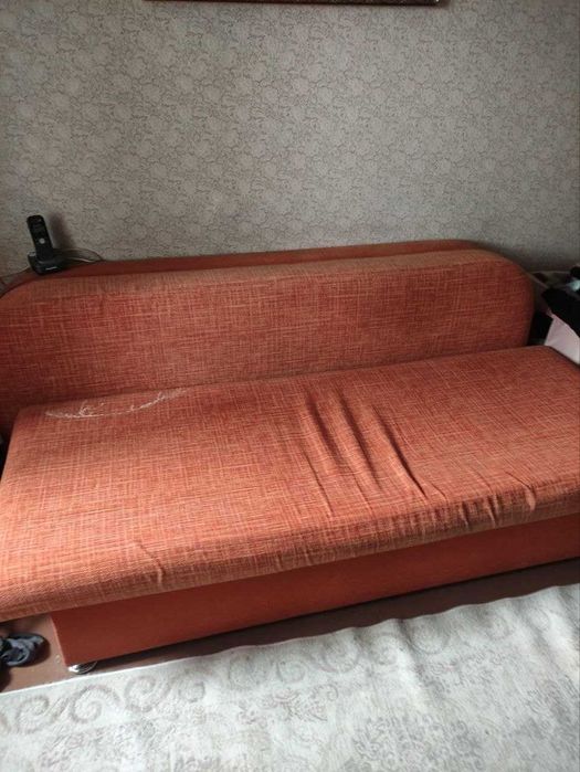 Отдам диван раскладной