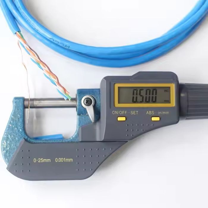 UTP Cat 5e кабель для интернет и видеонаблюдение