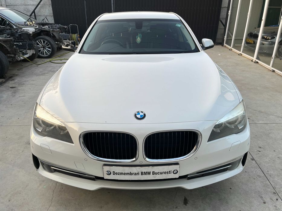 Dezmembrez BMW seria 7 F01 730d Facelift 258cp N57D30A an 2012