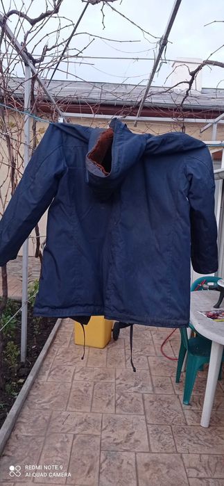 Vând costum imblanit impermeabil