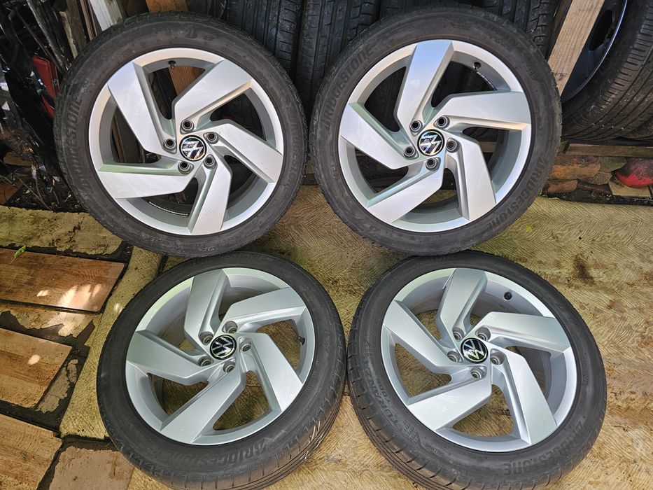 Jante aliaj 17" Volkswagen/ Skoda/ Seat cu anvelope 225/45/17