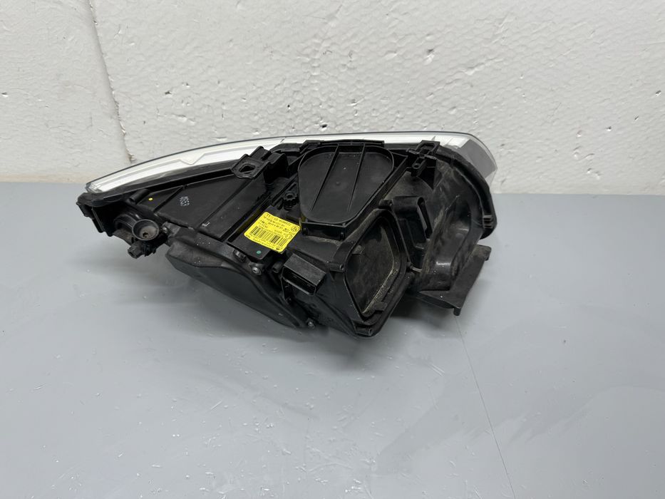 Far Bmw E92 E93 lci xenon 2009-2012 stanga