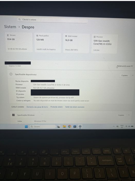 Dell Inspiron 15 3520