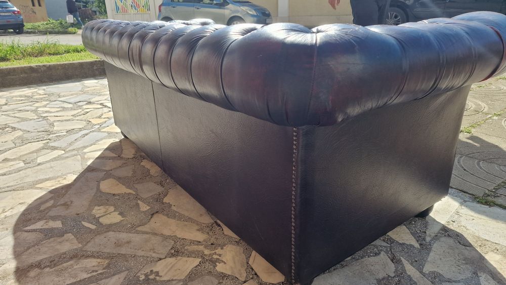 Честърфилд диван от естествена кожа