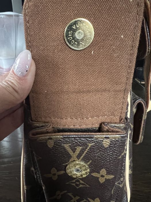 Дамска чанта Louis Vuitton