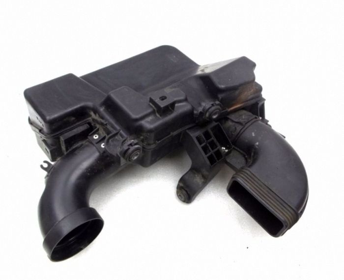 капот фара решетка резонатор Хендай Акцент/ Hyndai Accent Solaris