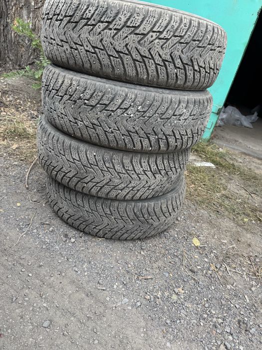 Продам зимнии шины R 15