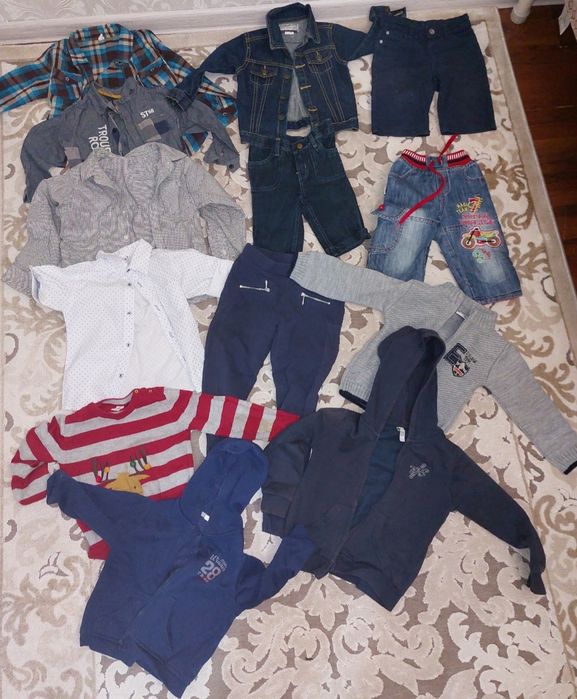 Продам детские вещи