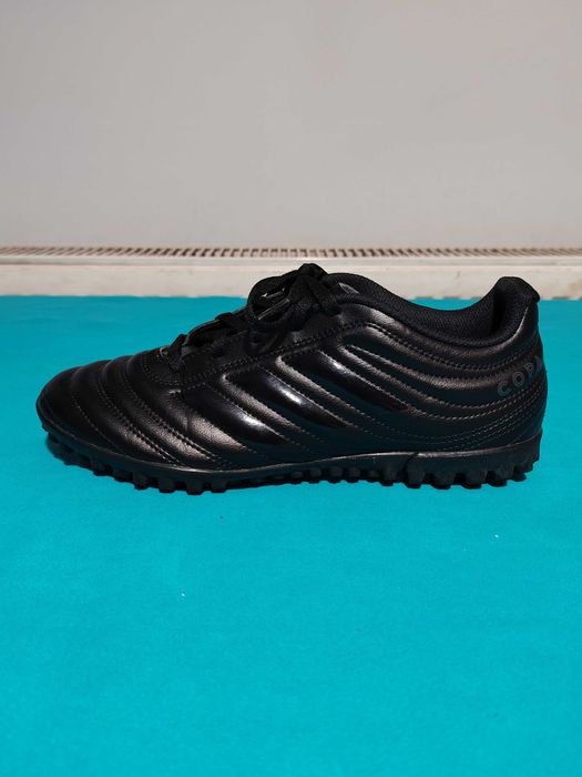 ADIDAS COPA adidasi fotbal teren sintetic, mărimea 40, interior 25 cm