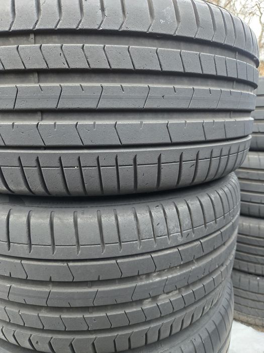 275 35 21 и 255 35 21 Pirelli летни.