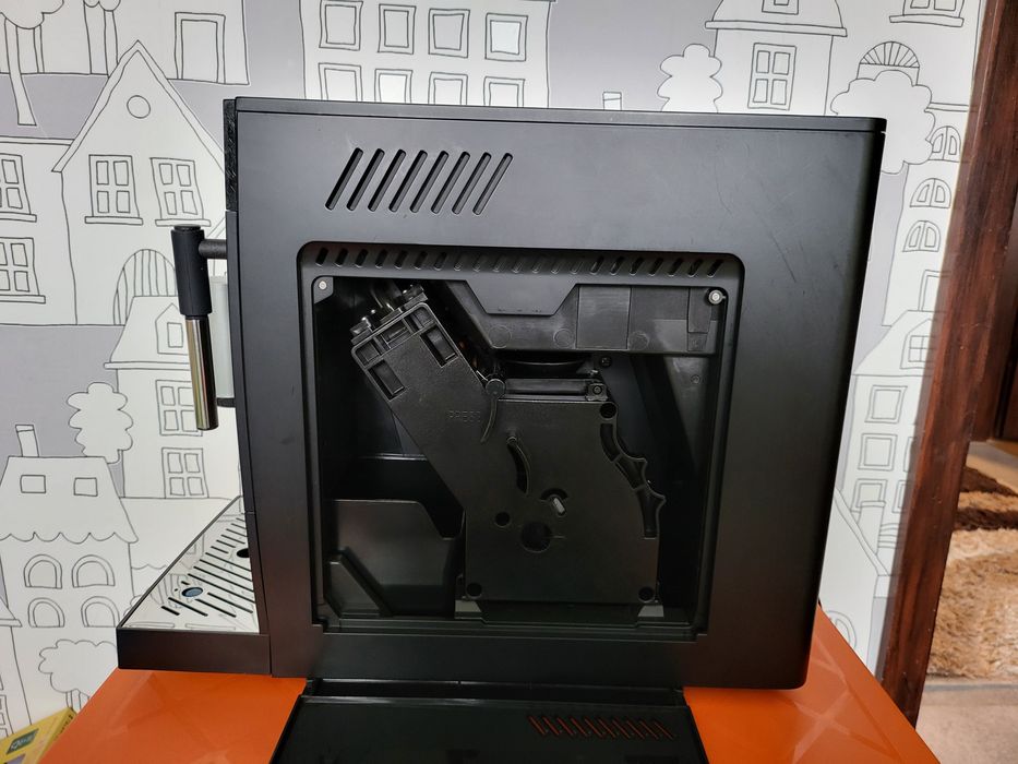 Кафеавтомат Cecotec Cremmaet Compact Steam Мини Малък