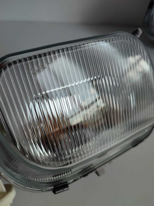 Халогени Мерцедес Е класа 210 W210 Mercedes e 96-99г Нови Стъклени