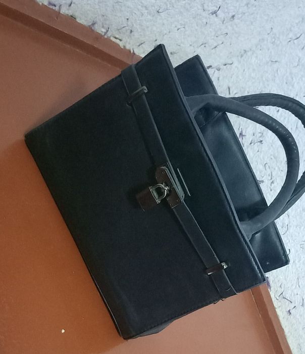 Juda ham qulay sumkalar