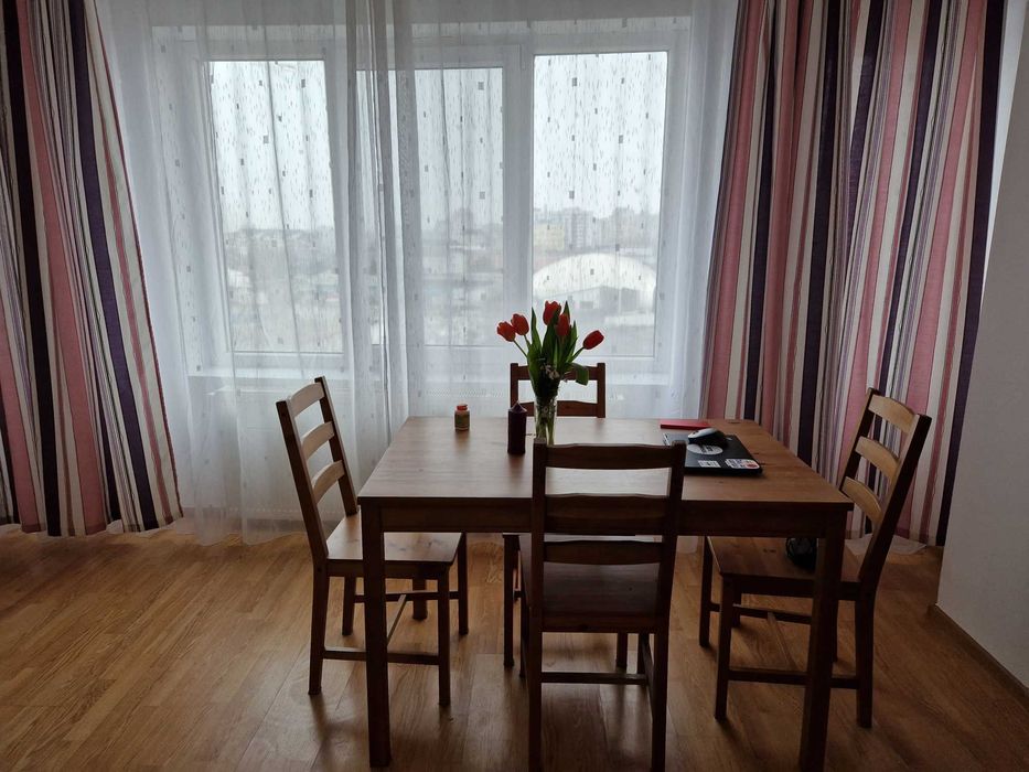 Apartament 2 camere de vanzare bloc Vamina