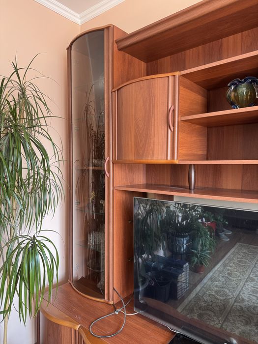 Стенка в зал (сервант)