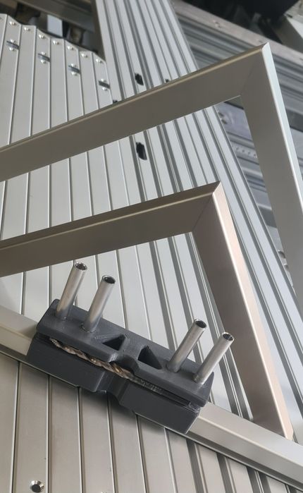 Шаблон за тесен алуминиев профил