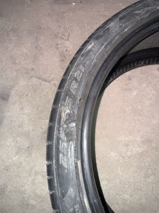 Pirelli p zero 255/35r21