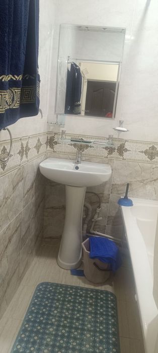 Продаю квартиру Яшнабадский р-он Авиасозлар-2 38м2. 1-ком в 2-х 1-этаж