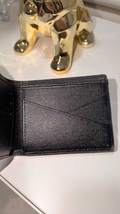 Портмоне Louis Vuitton M25945 Multiple Wallet