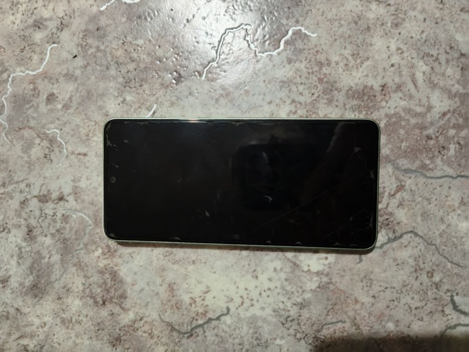 Продам телефон Redmi note 13