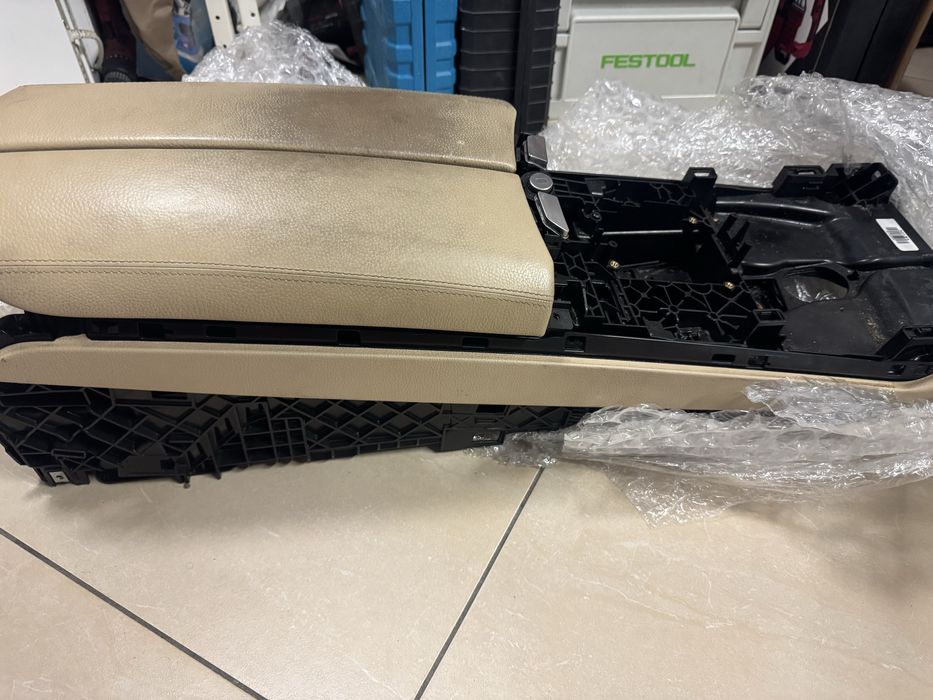 подлакътник барче bmw 7 серия F01