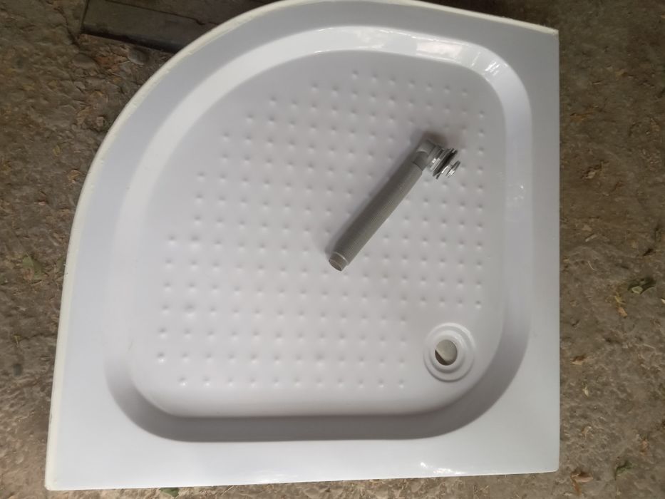 Поддон для ванной.